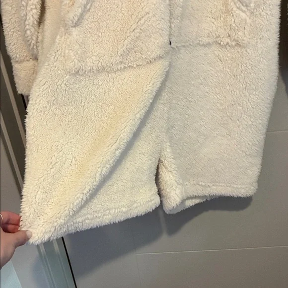 Cozy Cream Hooded Zip-Up Fleece - Picture 2 of 6